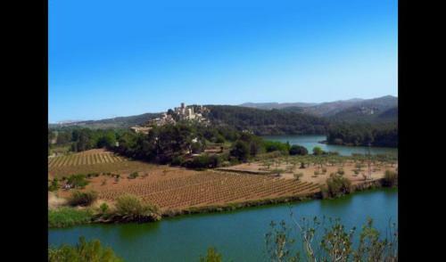 Sant Vicenc de Castellet Villa Sleeps 8 With Pool