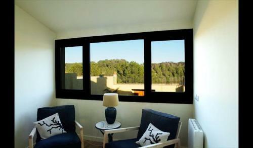 Sant Vicenc de Castellet Villa Sleeps 8 With Pool
