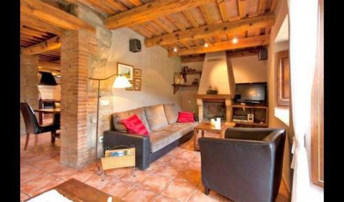 Villa In Casserres Sleeps 15 With Pool