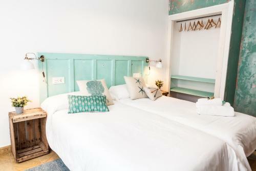 Hostal The Old Seaman Bed & Breakfast
