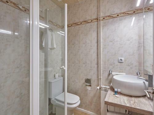 Hotel Oyo Hostal Nobadis