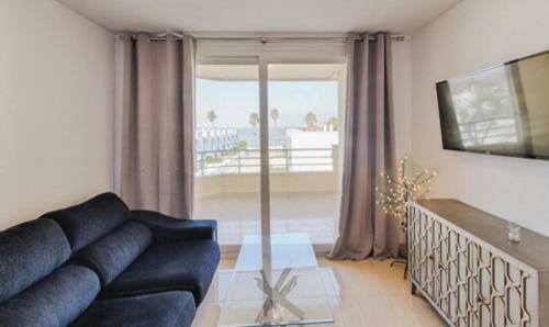 Remarkable 3-bed Apartment In Chipiona