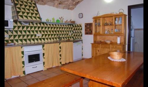 Villa In Collsuspina Sleeps 20 With Pool