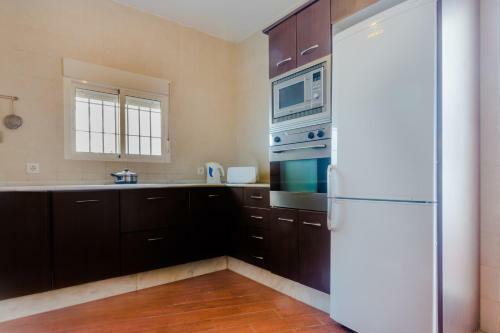 Calma Holiday Home