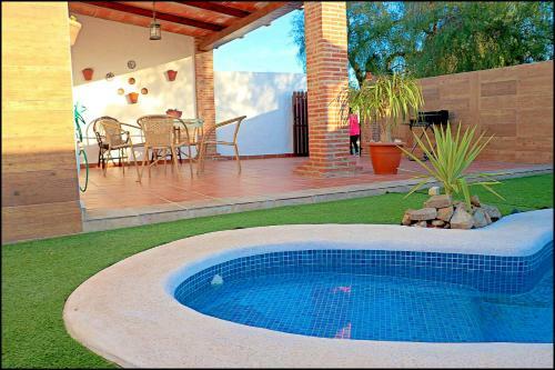 Acogedor Chalet Con Piscina