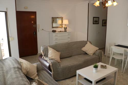 Bonito Y Moderno Apartamento