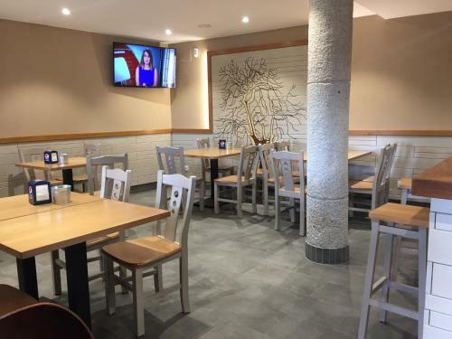 Hostal El Casta�u