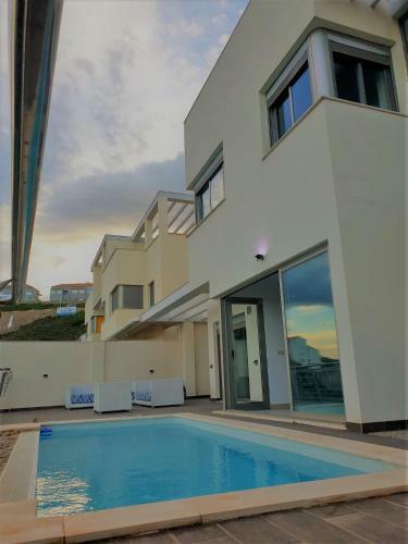 Urb. Monteazul