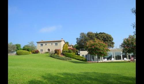 Villa In Gurb Sleeps 15 With Pool