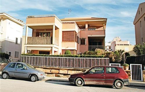 Three-bedroom Apartment In Port D'pollenca