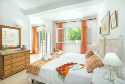 Charming Villa Luceta Walking To The Beach