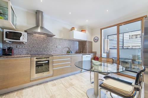 Apartment Vora Dor