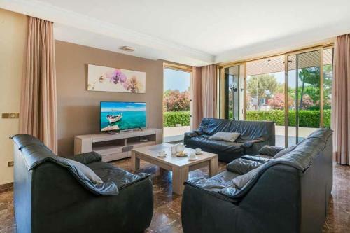 Port de Pollenca Villa Sleeps 10 With Pool Air Con And Wifi
