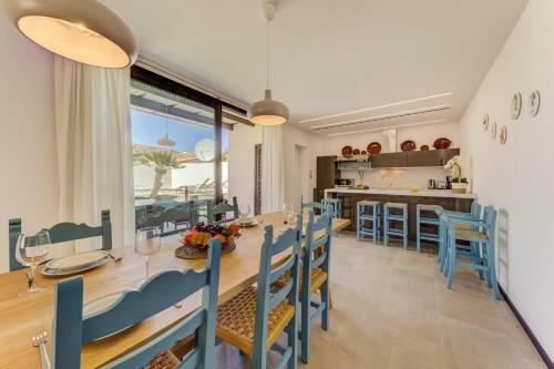 Beach Villa Silver