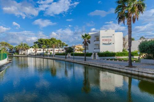 Hotel Yourhouse Venecia Apartments