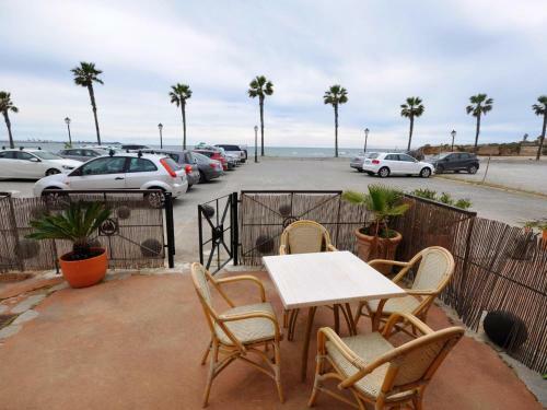 Apartamento Con Terraza Frente Al Mar