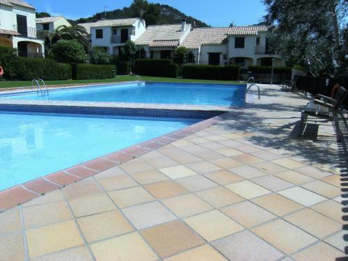 Les Oliveres 67