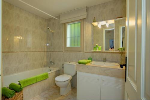 La Torre Vella Villa Sleeps 6 Pool