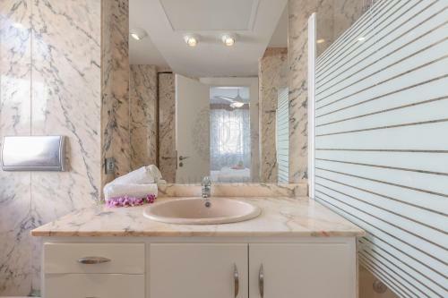 Belgravia Beach Apartments By Dahlia Group