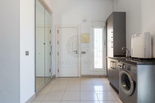 Belgravia Beach Apartments By Dahlia Group