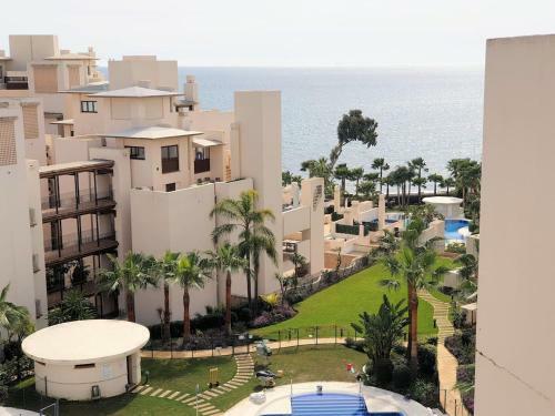 Amazing Penthouse With Rooftop Pool In Estepona