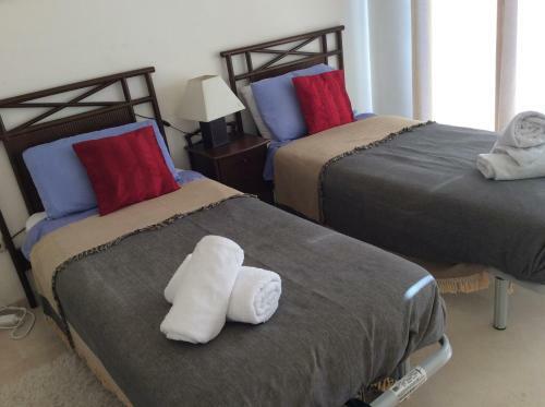 Menara Beach Penthouse Apartment