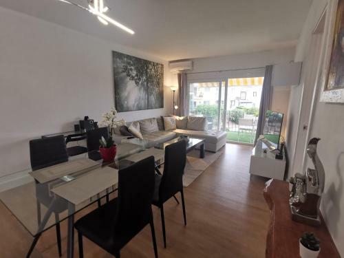 Stunning 2-bed Apartment In Benahavis