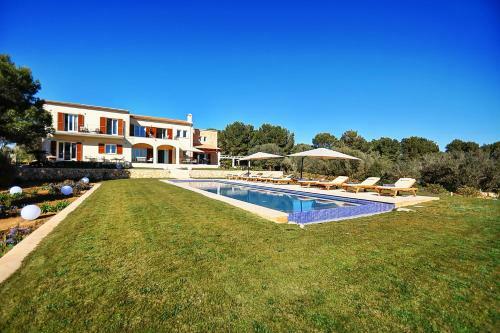 Luxury 6 Bedroom Peaceful Oasis, Mallorca Villa 1001