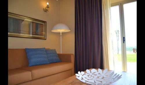 Fontcoberta Villa Sleeps 22 With Pool And Air Con