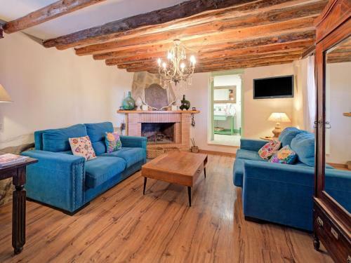 Vibrant Holiday Home In Fraga With Private Pool