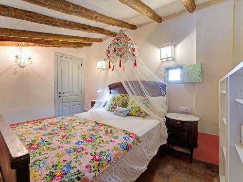 Vibrant Holiday Home In Fraga With Private Pool
