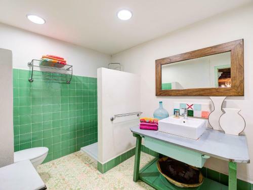 Vibrant Holiday Home In Fraga With Private Pool