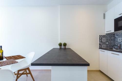 Malagasuite Cozy Apartment In Fuengirola