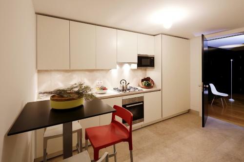 Lisbon Inside Connect - Santa Catarina Apartments