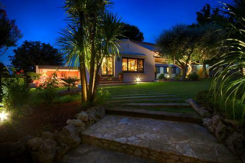 Hostal El Porxo B&B