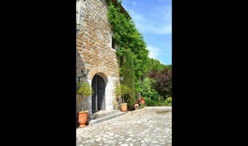Girona Villa Sleeps 14 With Pool