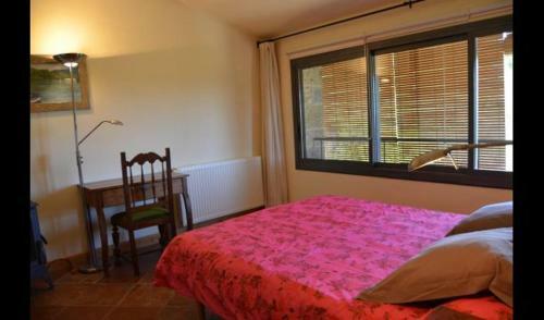 Girona Villa Sleeps 4 With Pool And Air Con