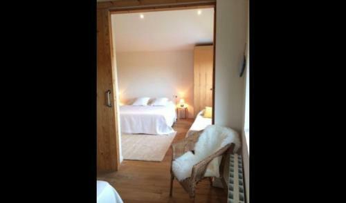 Villa In Girona Sleeps 4 With Pool And Air Con