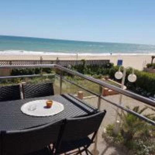 Lovely Sea View Apartment In Gava
