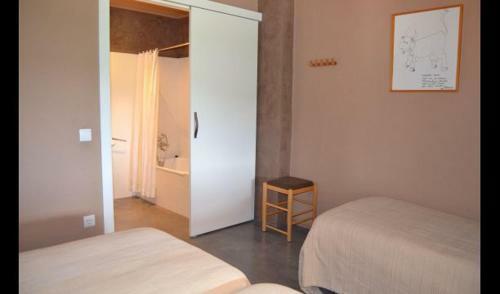 Gironella Villa Sleeps 7 With Pool