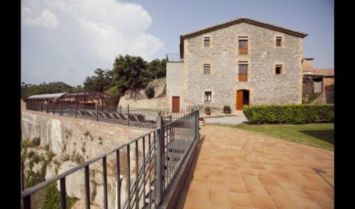 Gironella Villa Sleeps 17 With Pool
