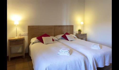 Gironella Villa Sleeps 11 With Pool