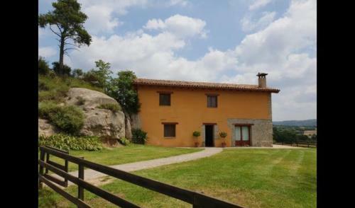 Villa In Gironella Sleeps 15 With Pool