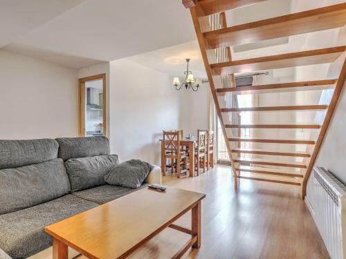 Modern Apartment In Gudar With Terrace