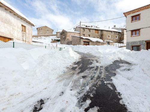 Pleasant Apartment In Gudar With Fireplace
