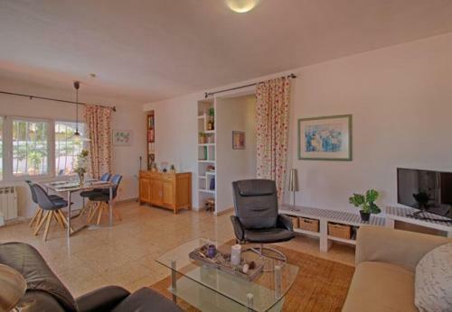 Ifac Villa Sleeps 7 Pool Air Con Wifi