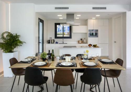 Ifac Villa Sleeps 6 With Pool Air Con And Free Wifi