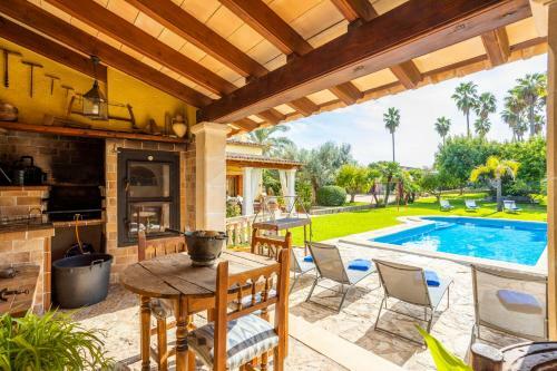 Villa Finca Can Bosc Family
