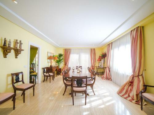 Villa Oasis Muntaner