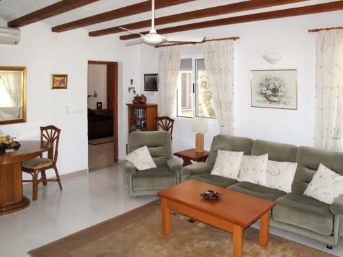 Holiday Home Del Sol - Jav612